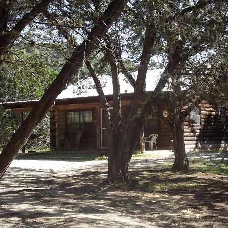A Peace Of Heaven Cabins And Rv Vanderpool 外观 照片
