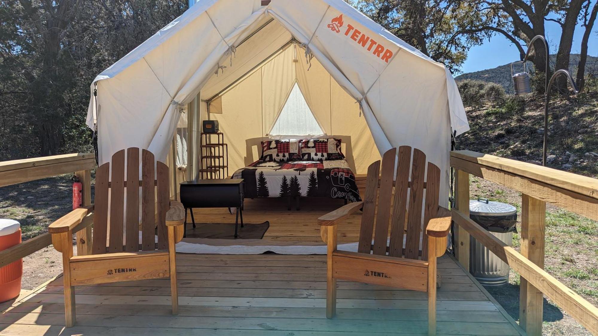 A Peace Of Heaven Cabins And Rv Vanderpool 外观 照片